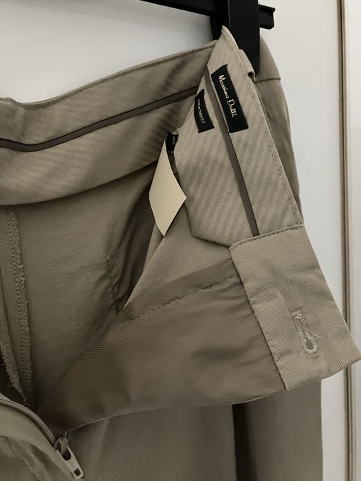 Spodnie marki Massimo Dutti