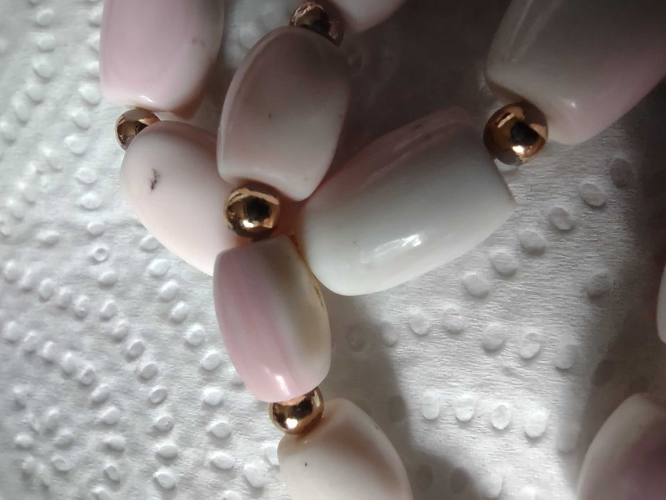 Piękny stary naszyjnik koral Angel skin skóra aniola