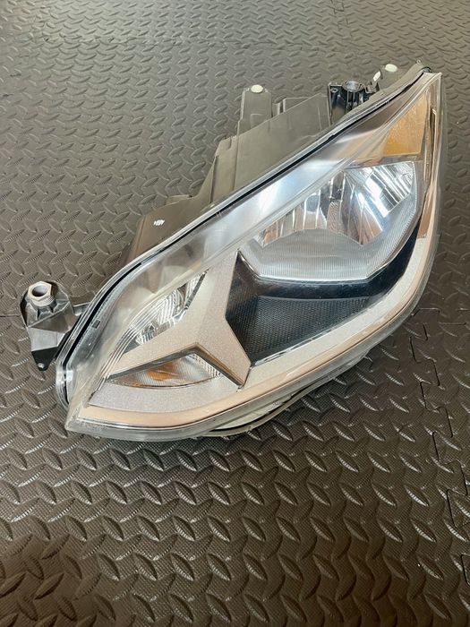 Reflektor lewy Volkswagen UP!