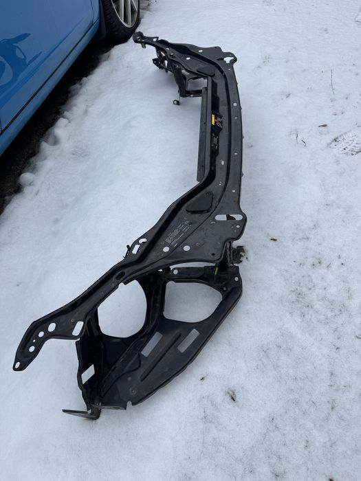 Pas przedni belka volvo xc60