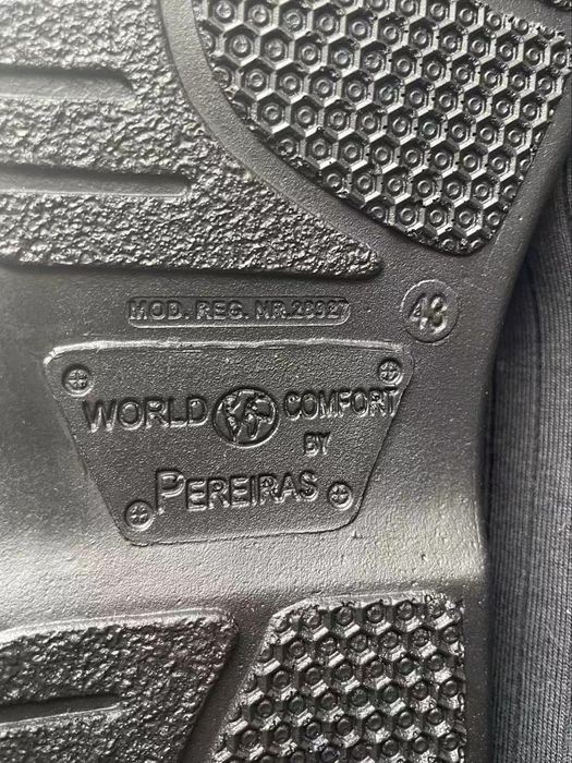 Sapatos Pereiras novos