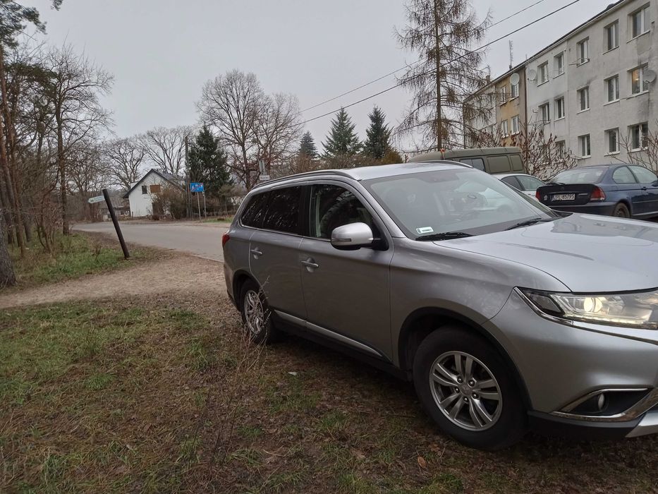 Mitsubishi Outlander III