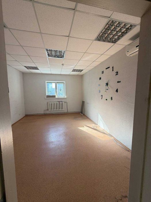 Здам офіс біля метро Площа Конституції