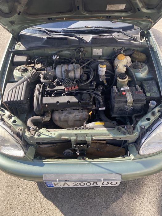 Автомобіль ланос 16