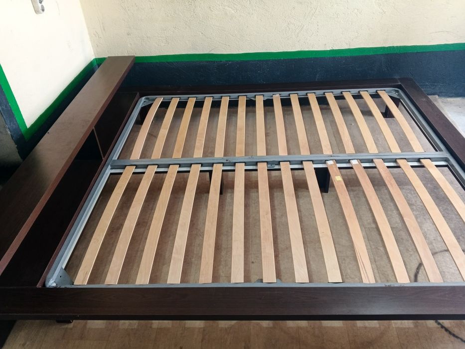 Кровать двуспальная