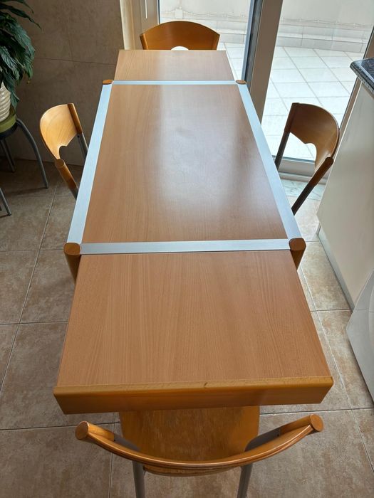 Mesa cozinha com 4 cadeiras