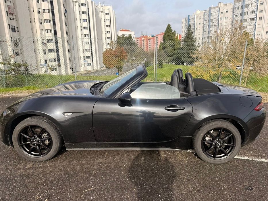 Mazda MX-5 (Miata)64628700176515124