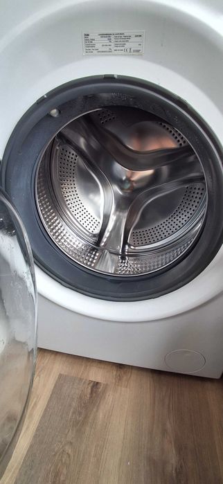 Máquina Lavar e Secar Roupa