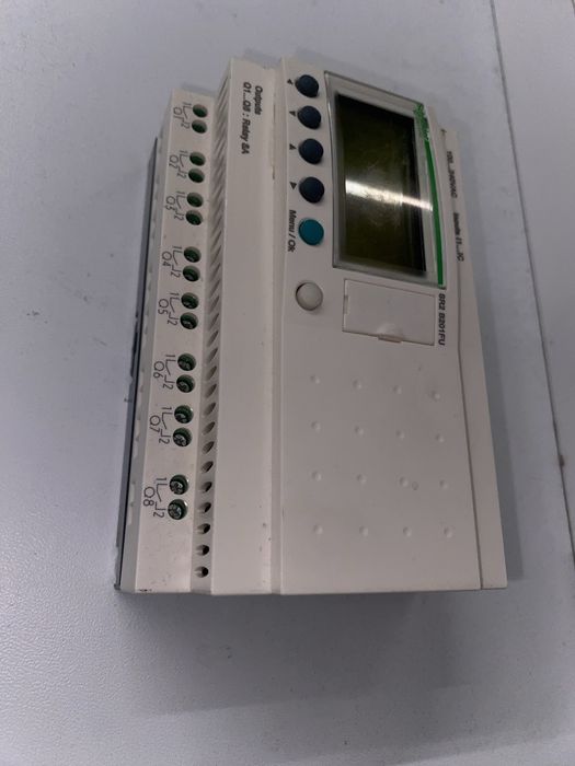 Компактне інтелектуальне реле Schneider Zelio SR2 B201FU