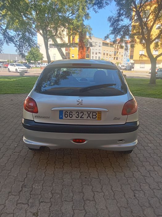 Peugeot 206 único dono