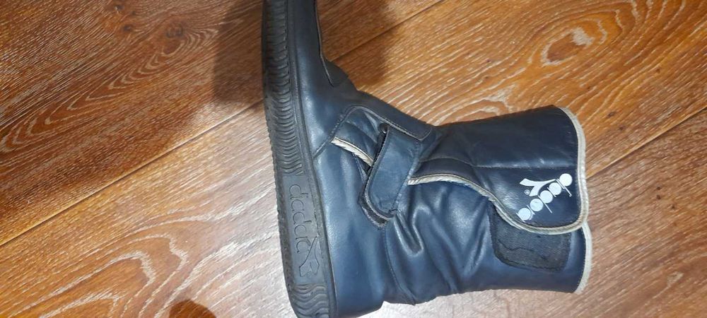 Продам мотоботы Diadora
