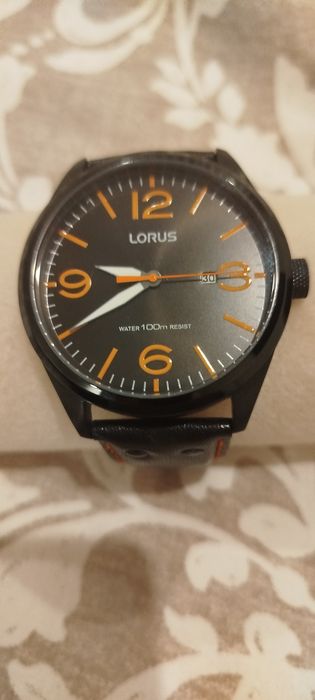 Relógios de homem de várias marcas