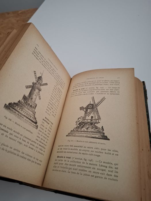 Livro culinária antigo "Traité Général de Confiserie Moderne"