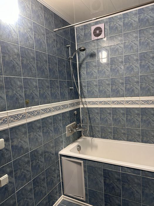 продам 4-кімн. квартиру 125 кв. м центр