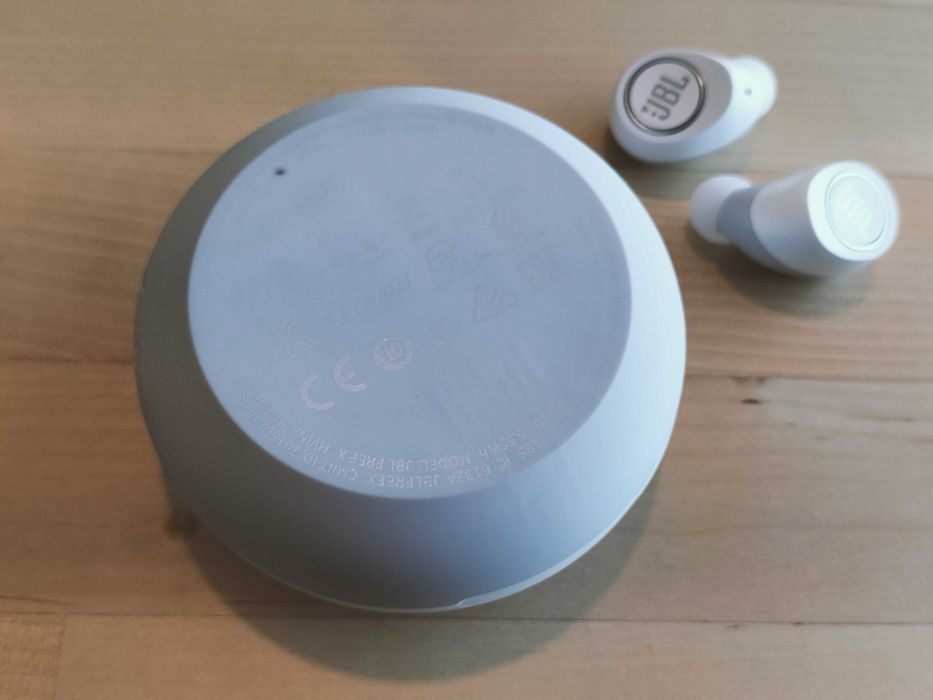 JBL Free X Brancos - In-Ear Headphones Bluetooth