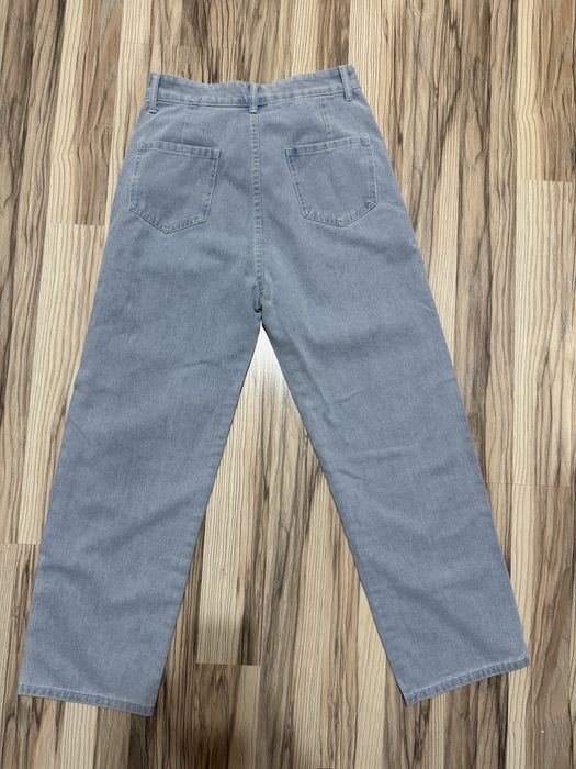 Світлі джинси, жіночі