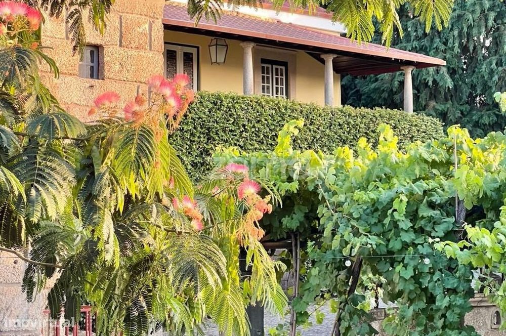 Casa de Agrêllo: casa +1, capela, piscina, jardim – V. N. C. Stº Ti...