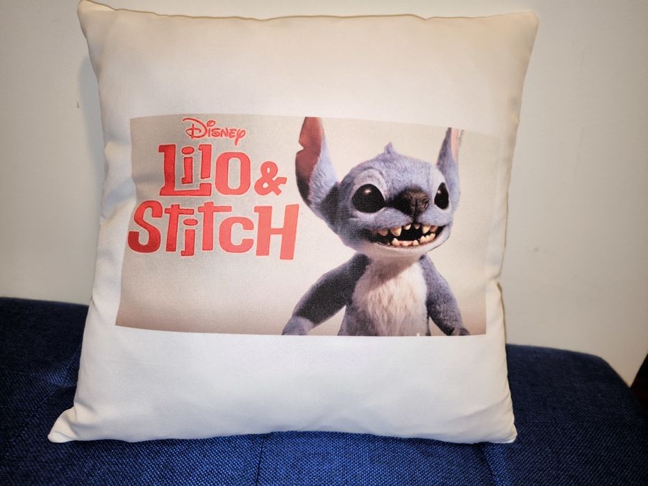 Almofada Stitch 2025
