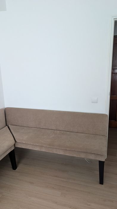 Bancos de canto alemão