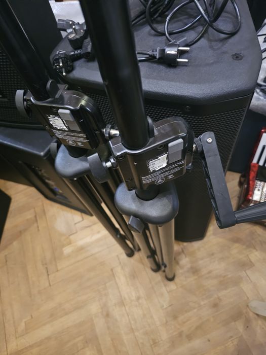 Штатив під колонки. Пара. K&M 21302