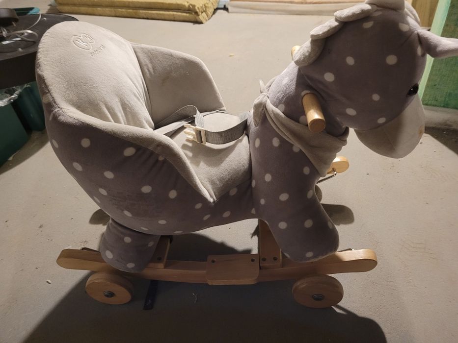 Koń na biegunach kółkach Kinderkraft