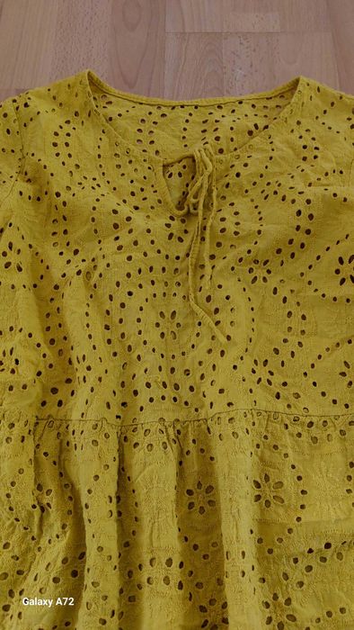 Sukienka r.s/m haftowana