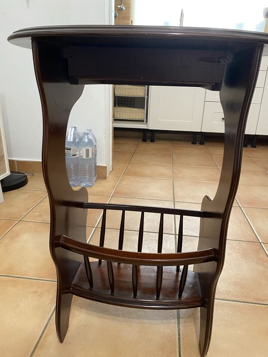 Móvel porta revistas