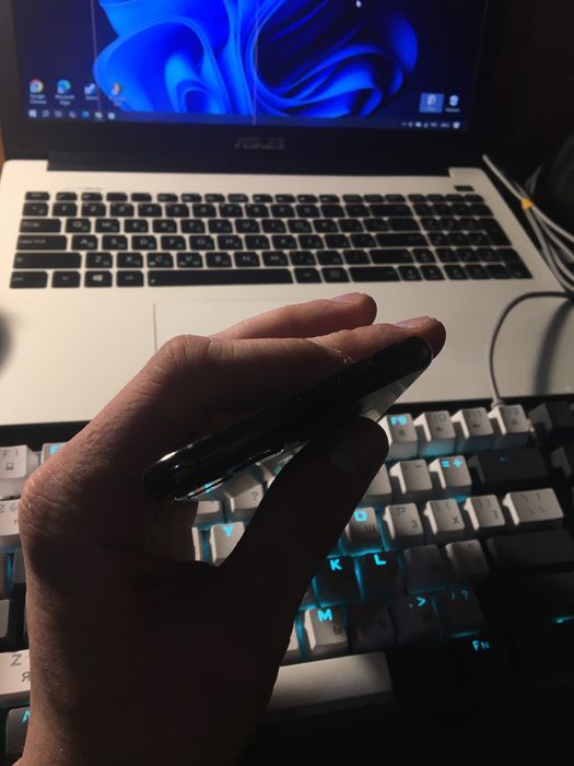 Продам корпус iPhone 11 pro стан 9/10