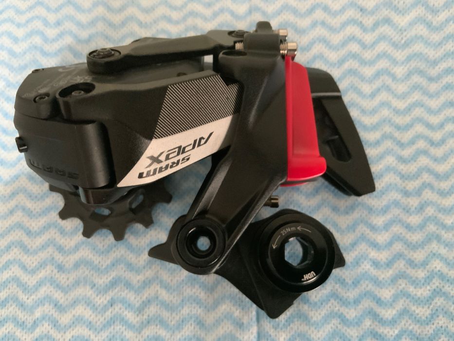 Przerzutka SRAM APEX XPLR AXS D1
Przerzutka Sram Apex XPLR AXS D1