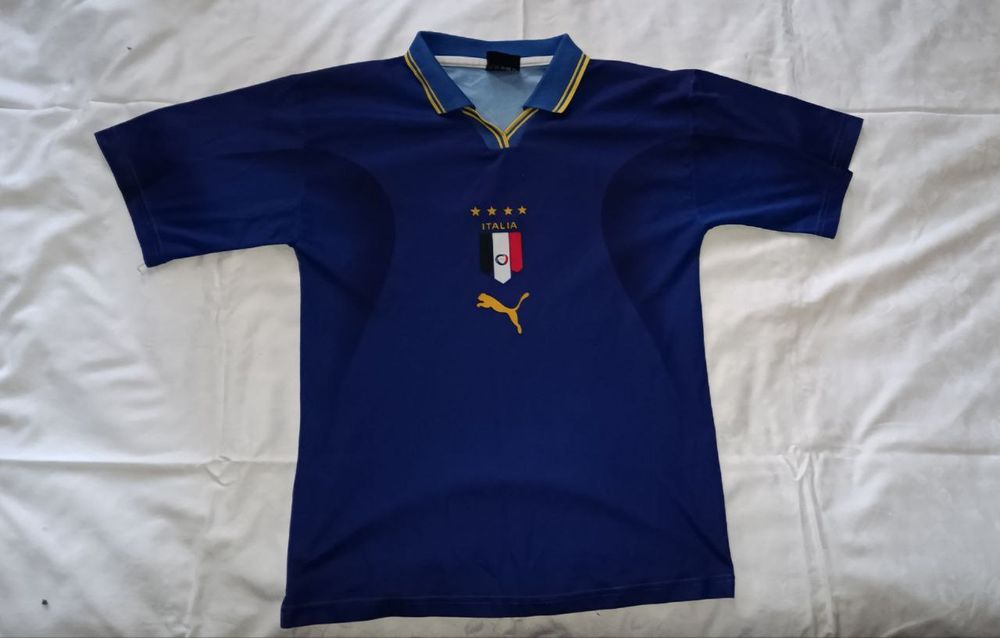 Чоловіча футболка.