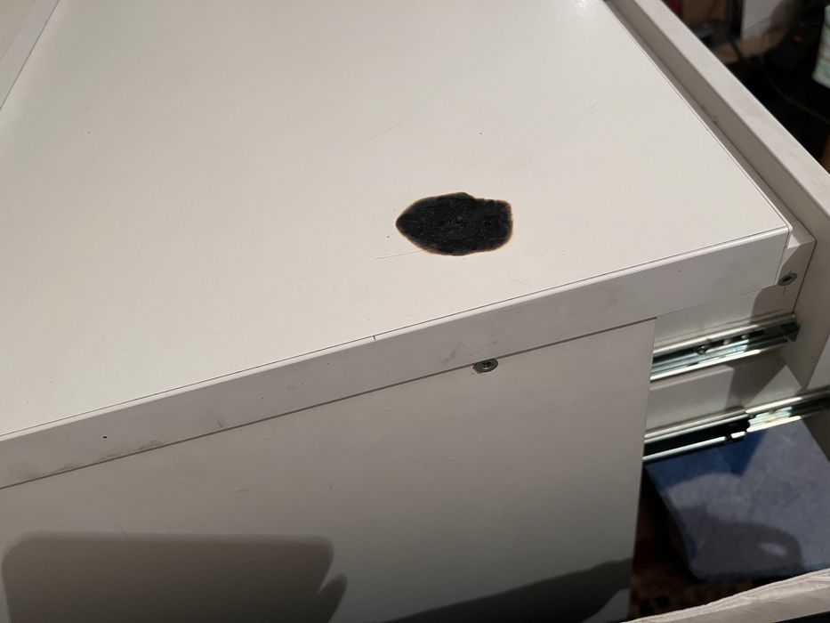 Білий стіл для письма, в офіс, на рецепшн