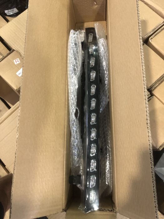 Повторитель поворота  Audi Q7 4L 2010-2015 4L0958042/4L0958042A рест