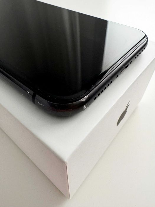 Smartfon Apple iPhone 11 4 GB / 128 GB 4G (LTE) czarny