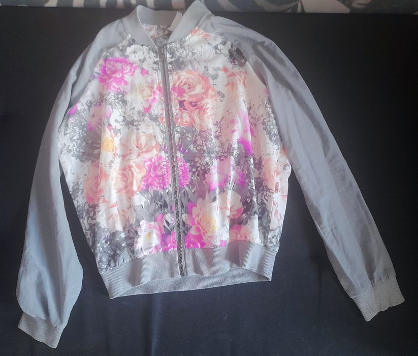 Zestaw 152 kombinezon bluza spodenki
