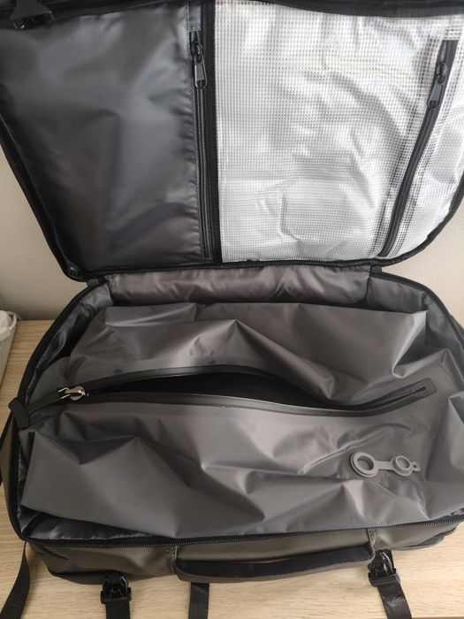 Mochila tech expansão com sistema vácuo