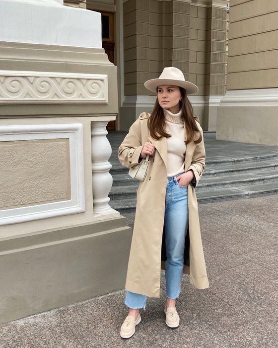 Класичний тренч Mango бежевий