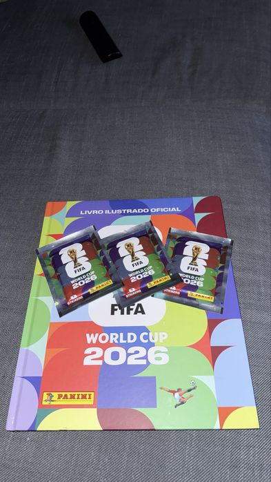 Vendo album da copa 2026 album capa dura mais 3 saqueta de figurinhas