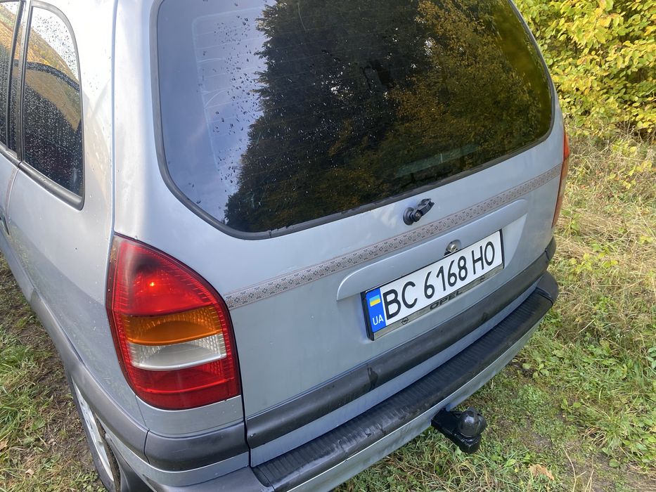 Продається  опель зафірв