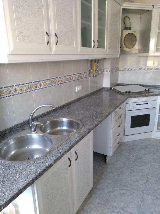 Quarto - localizado em Sintra Lisbon