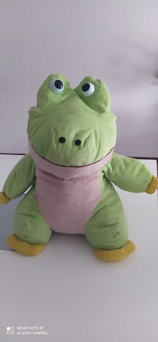 Vende-se peluche crocodilo