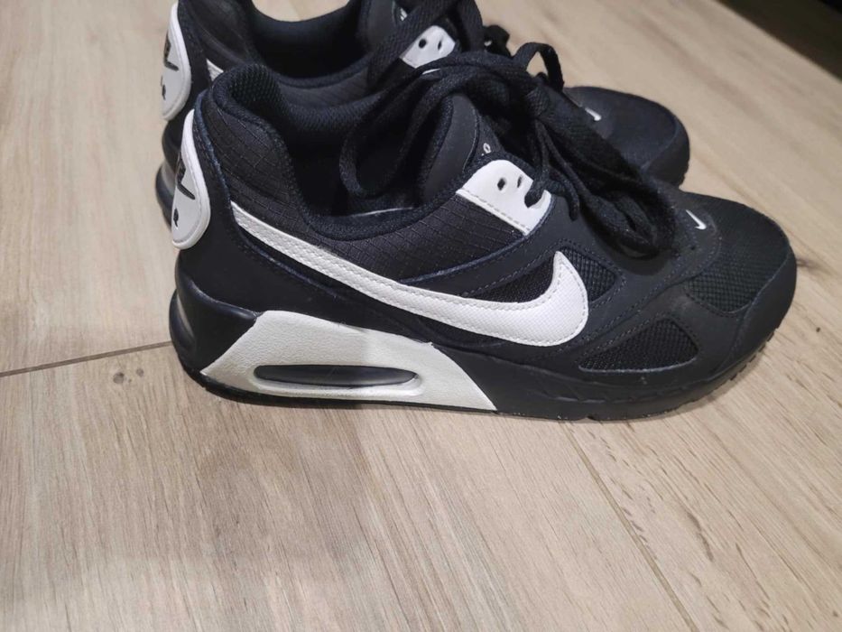 Adidasy NIKE AIR MAX Ivo