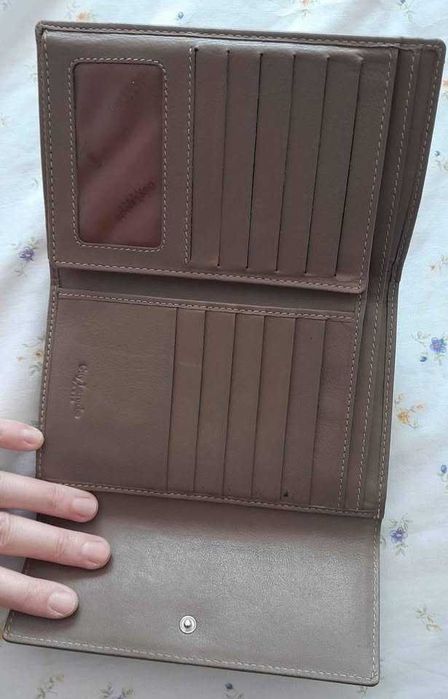Carteiras de pele e marca