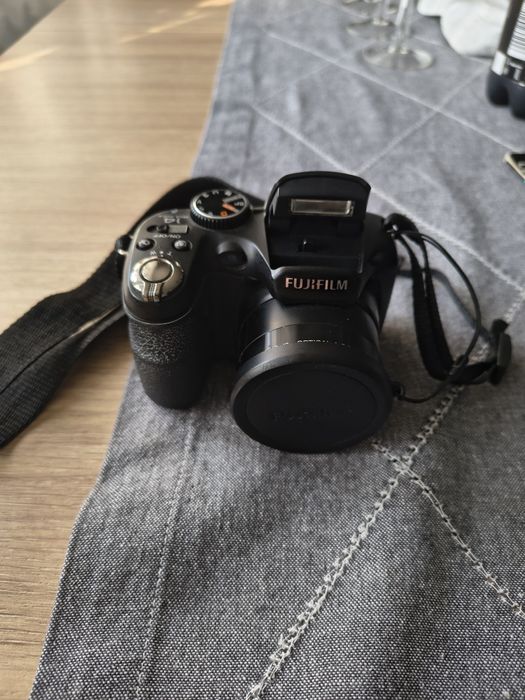 Aparat FUJIFILM FinePix S2960