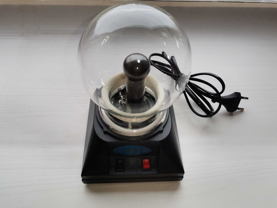 Светильник / ночник шар Тесла с молниями