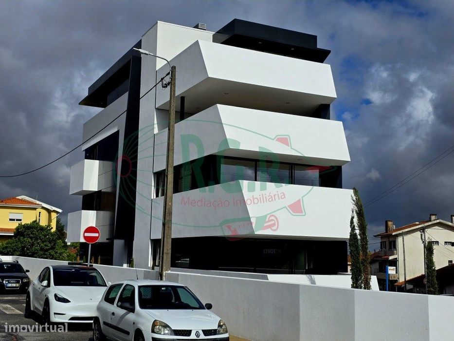 T1 Terraço (29m2) |Lg. Garagem e Arrumos | SÃO COSME