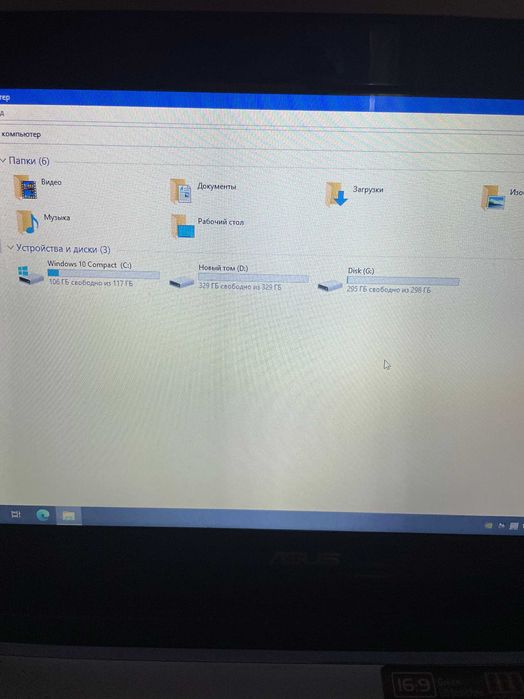 Ноутбук ASUS діагональ дисплея 15.6 дюйма в хорошому робочому стані.