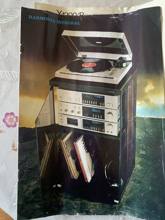 Aparelho de som  com discos