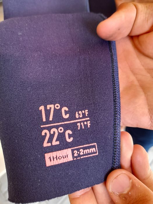 Fato termico para atividades marítimas