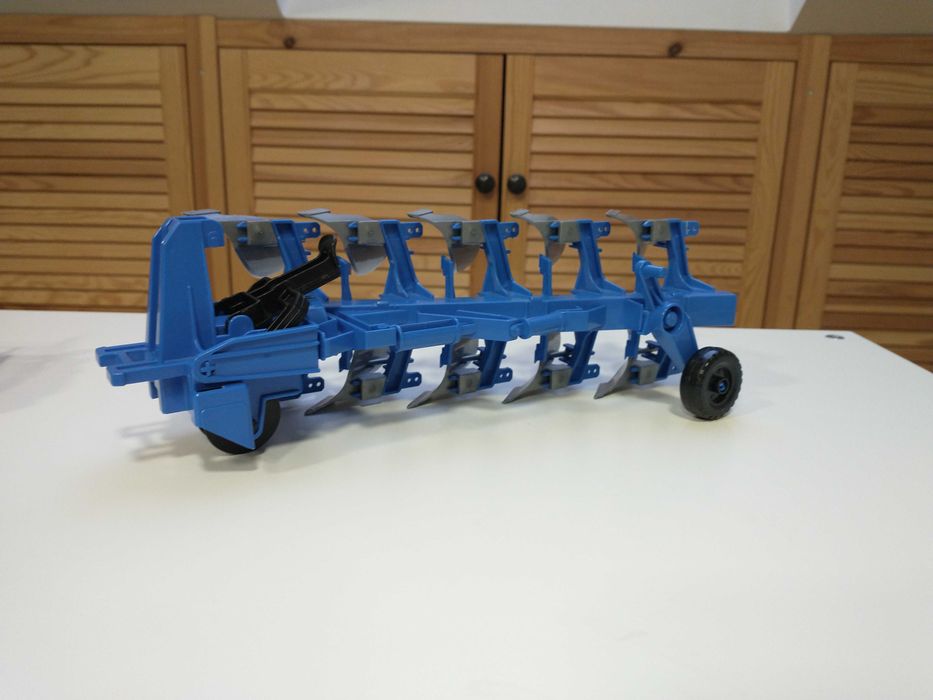 Lemken Vario V500C pług 5-skibowy obracalny Bruder