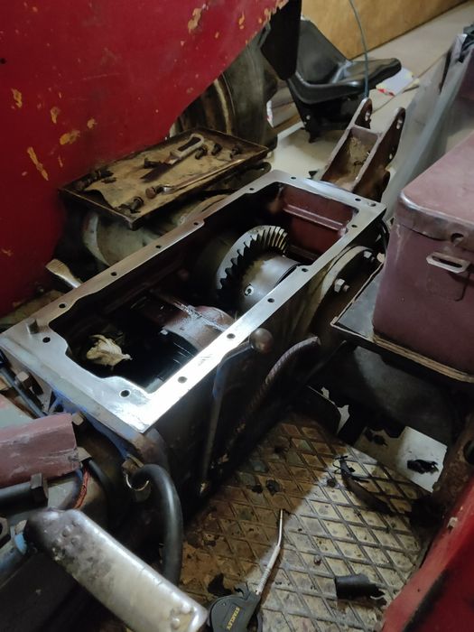 Naprawy ciągników i traktorów oraz maszyn rolniczych